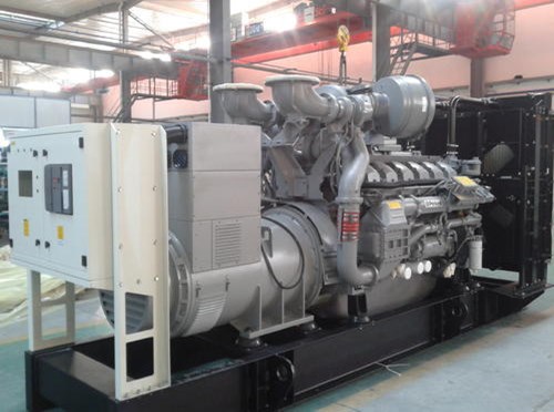 娄烦如何确保柴油发电机组和储能设备配合使用时的安全性？